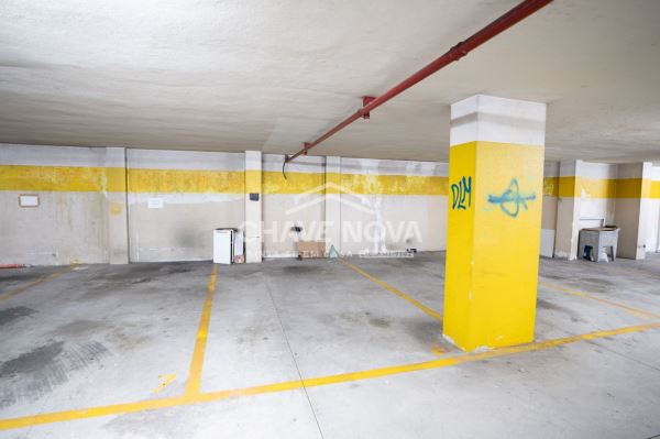 Apartamento T2 totalmente renovado em Arca D`água