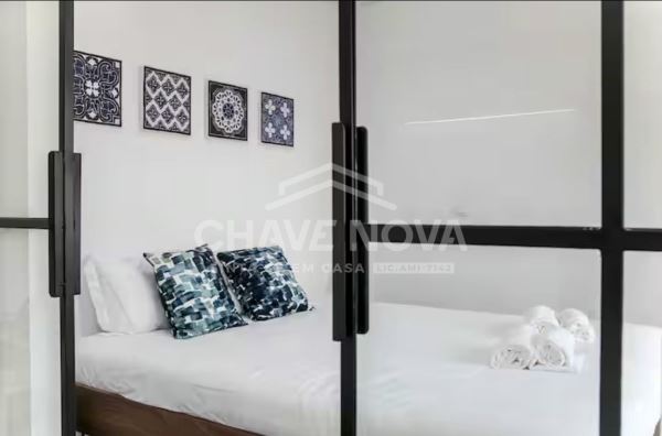 Estúdio T0+1 Mobilado com Vista Rio – Licença AL Ativa | Junto à Estação de Campanhã - Porto