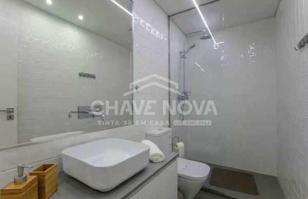 Estúdio T0+1 Mobilado com Vista Rio – Licença AL Ativa | Junto à Estação de Campanhã - Porto