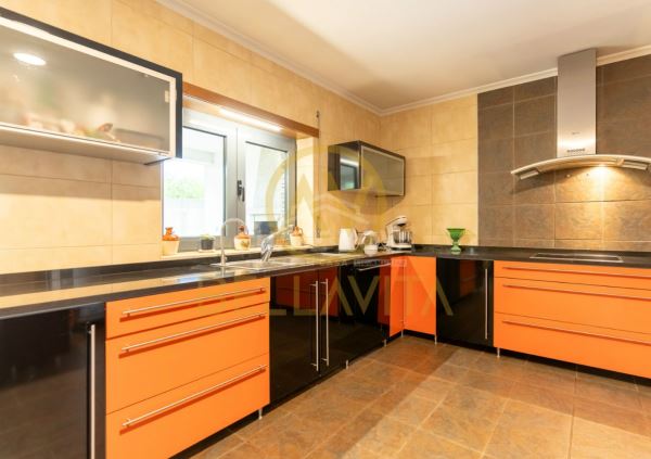 Moradia T4 Térrea em Vilarandelo, Valpaços
