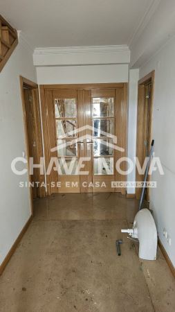 Moradia T3 triplex à venda em Milharado/Venda do Pinheiro.
