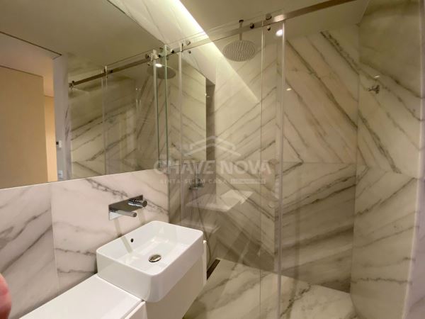 Espetacular T3, 4 WC (3 Suítes), mobilado, na zona central de Gaia, com vista do Douro e Ponte D. Luís I