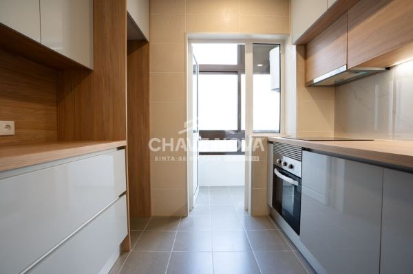 Apartamento T2 Renovado - Mafamude, Vila Nova de Gaia