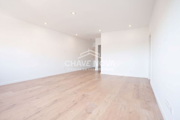 Apartamento T2 Renovado - Mafamude, Vila Nova de Gaia