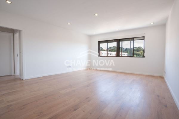 Apartamento T2 Renovado - Mafamude, Vila Nova de Gaia