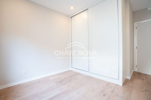 Apartamento T2 Renovado - Mafamude, Vila Nova de Gaia