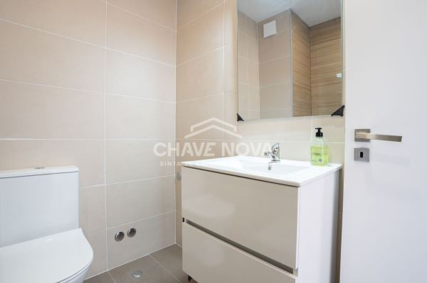 Apartamento T2 Renovado - Mafamude, Vila Nova de Gaia