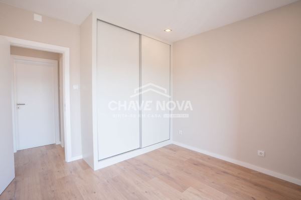 Apartamento T2 Renovado - Mafamude, Vila Nova de Gaia