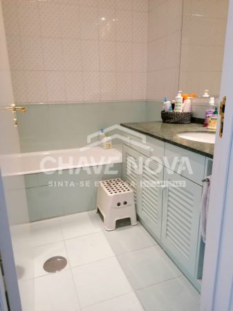 Apartamento T3 à venda na Rua de Serralves ( Boavista) - Porto