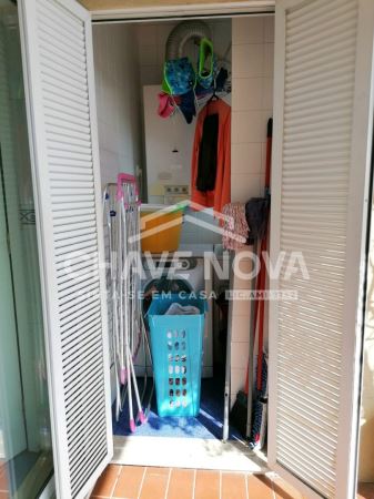 Apartamento T3 à venda na Rua de Serralves ( Boavista) - Porto