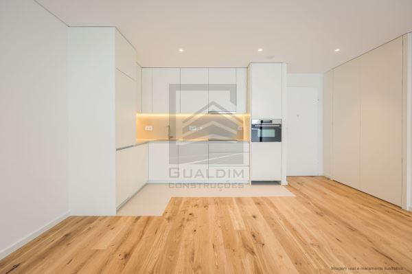 APARTAMENTO T1 | 269.000€
