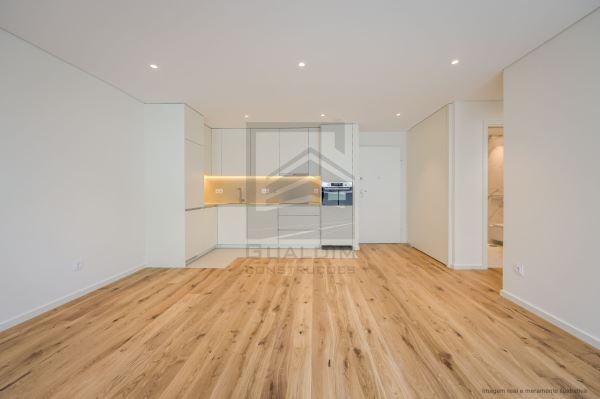 APARTAMENTO T1 | 269.000€