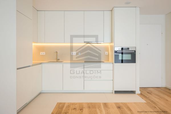 APARTAMENTO T1 | 269.000€