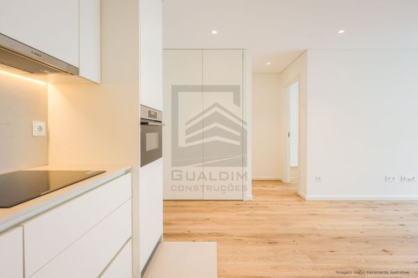 APARTAMENTO T1 | 269.000€