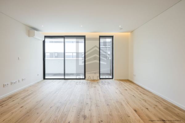 APARTAMENTO T1 | 269.000€