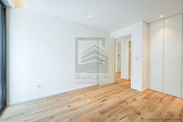 APARTAMENTO T1 | 269.000€