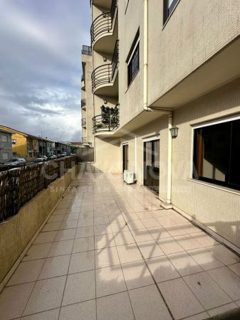 Apartamento T1 com terraço em Rio Tinto - Porto 