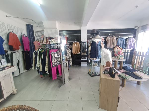 Trespasse de Loja de Roupa em Oliveira do Douro 