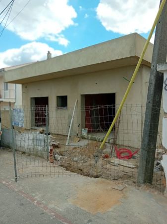 Excelente Moradia Térrea T3+1 com Acabamentos de Luxo em Fernão Ferro – Próximo do Mercado