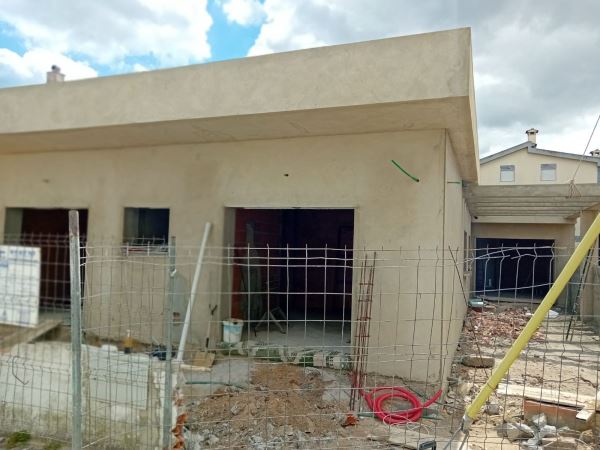 Excelente Moradia Térrea T3+1 com Acabamentos de Luxo em Fernão Ferro – Próximo do Mercado