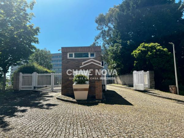 T3 condomínio fechado Arrábida Place