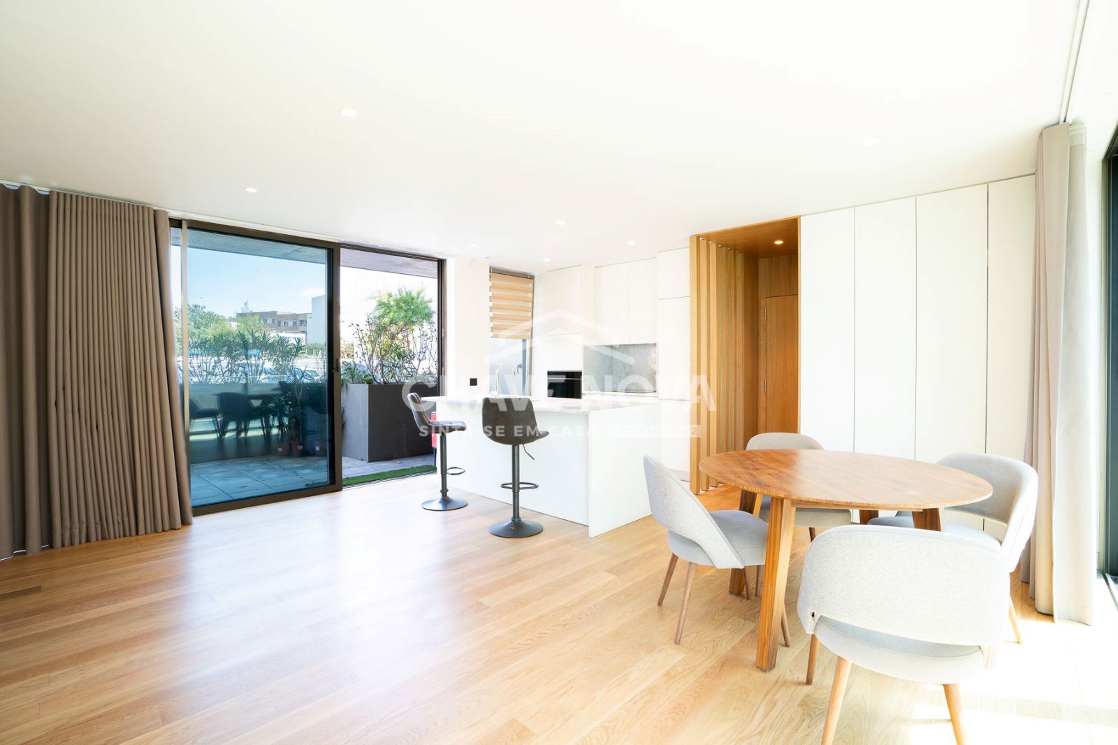 Apartamento T2 Como Novo c/ Vistas Mar em Canidelo (Praia de Lavadores)