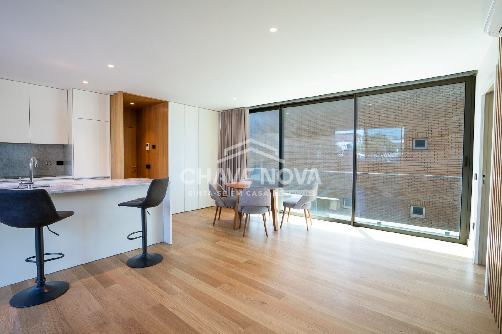 Apartamento T2 Como Novo c/ Vistas Mar em Canidelo (Praia de Lavadores)