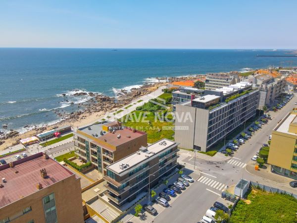 Apartamento T2 Como Novo c/ Vistas Mar em Canidelo (Praia de Lavadores)