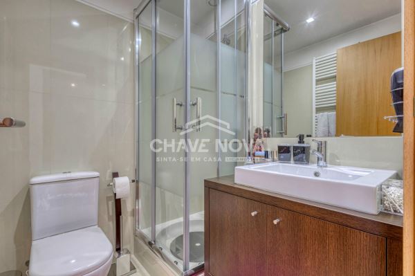 Apartamento T3 Dúplex c/ Lugar de Garagem Duplo Centro de Gaia (Avª da República)