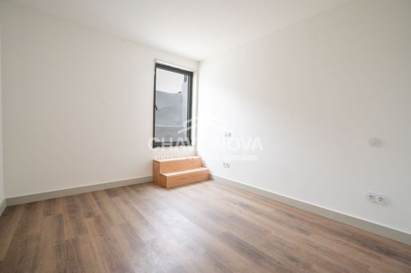 Apartamento novo T2 Duplex  em Bonjardim 