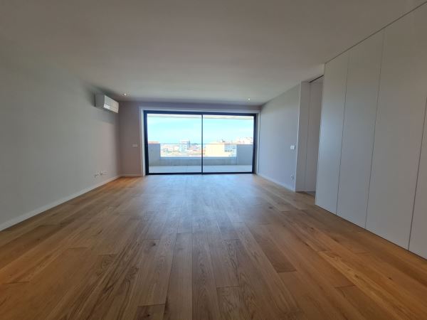 Apartamento T3 de Luxo em Leça da Palmeira com vista Mar 