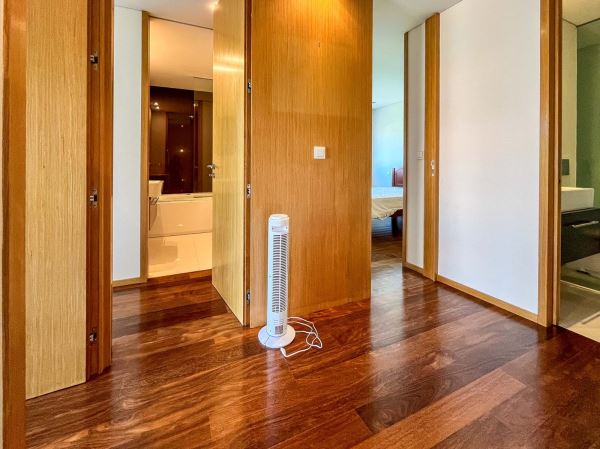 T3 Duplex Moderno com Suíte, Garagem e Excelente Localização!
