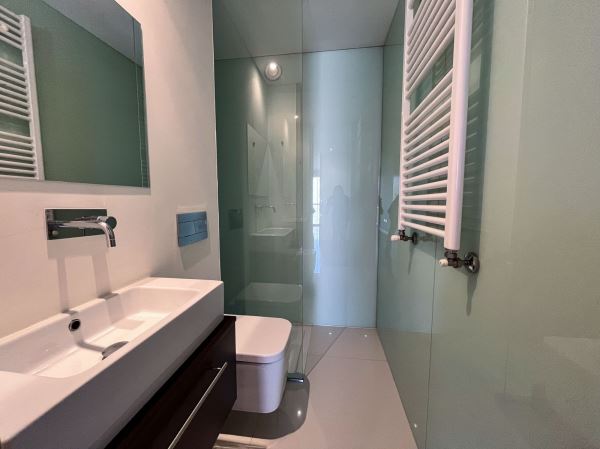 T3 Duplex Moderno com Suíte, Garagem e Excelente Localização!