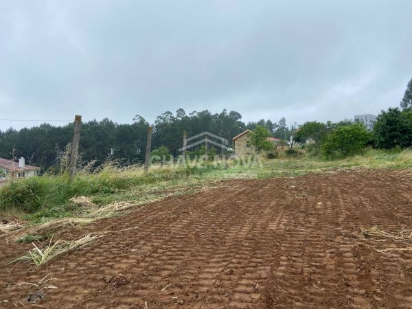 Terreno para Construção de Moradia Térrea | Arrifana 