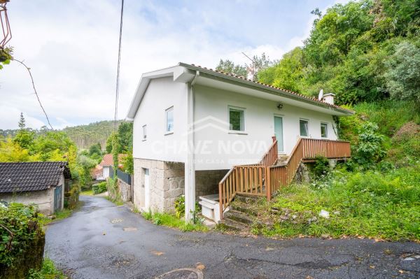 Oportunidade Investimento -Moradia T4 em Valdosende, Gerês