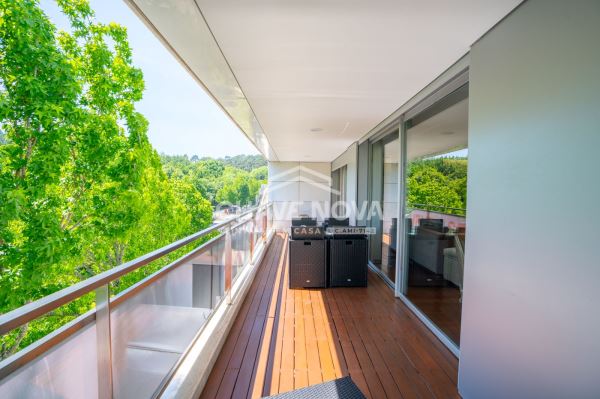 Apartamento T5 no Fluvial Lux Gardens – Porto