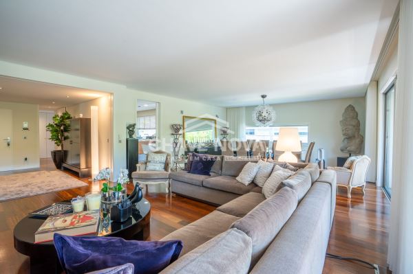 Apartamento T5 no Fluvial Lux Gardens – Porto