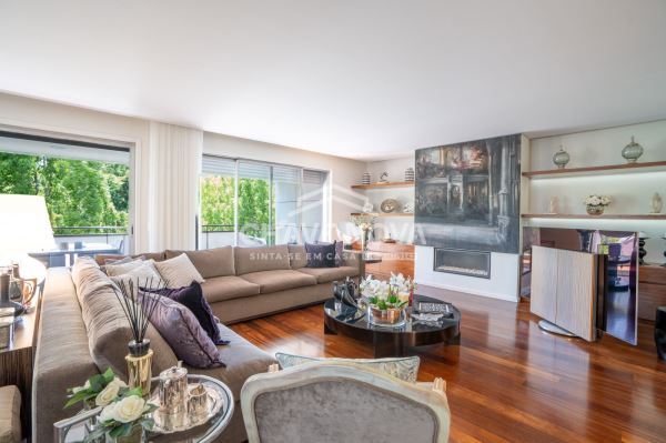 Apartamento T5 no Fluvial Lux Gardens – Porto