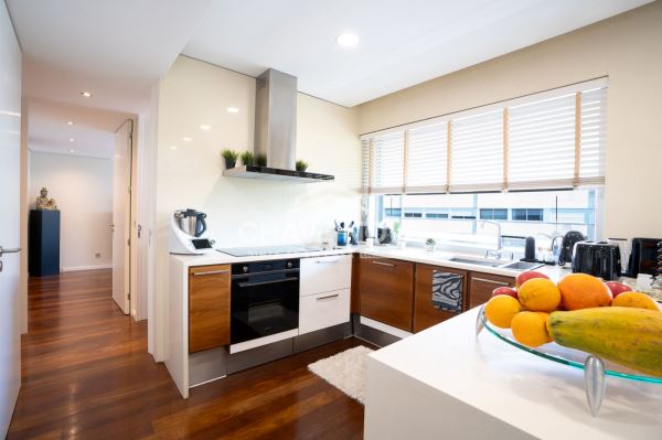 Apartamento T5 no Fluvial Lux Gardens – Porto