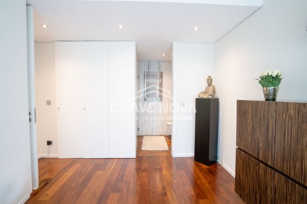 Apartamento T5 no Fluvial Lux Gardens – Porto