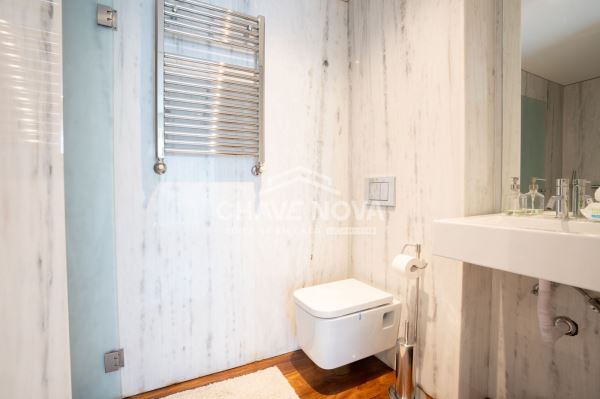 Apartamento T5 no Fluvial Lux Gardens – Porto