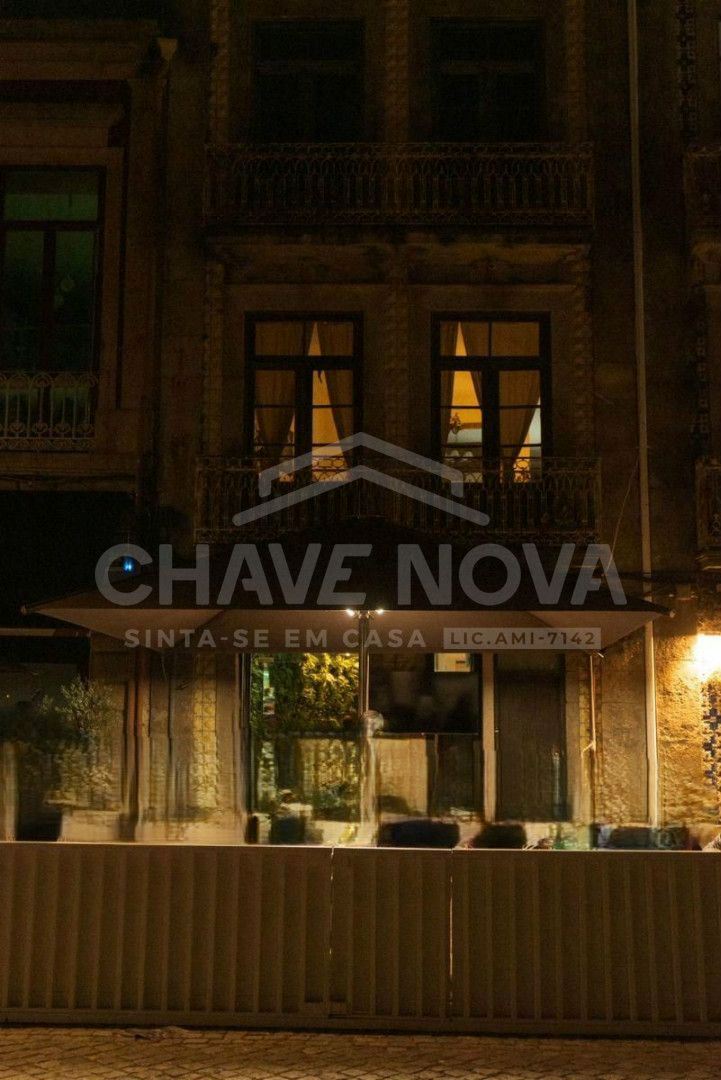 Trespasse Snack Bar na Praça da República - Vila do conde 