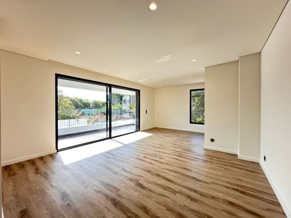 T2 no piso 3 no empreendimento Serralves Apartments