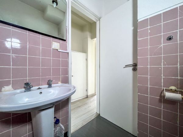 Apartamento T1 com Marquise para Arrendamento próximo à Avenida da República