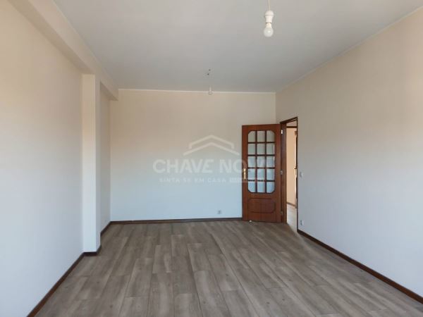 Apartamento T2 em Rio Tinto, próximo do metro
