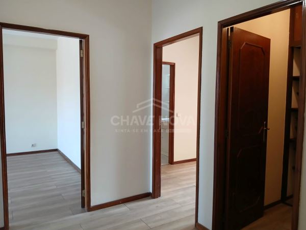 Apartamento T2 em Rio Tinto, próximo do metro
