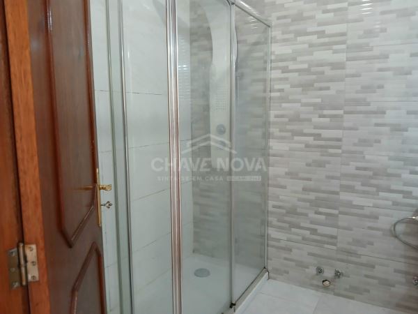 Apartamento T2 em Rio Tinto, próximo do metro