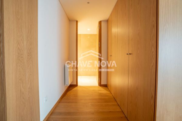 Moradia Duplex, com piscina no Bairro da Vilarinha, Porto