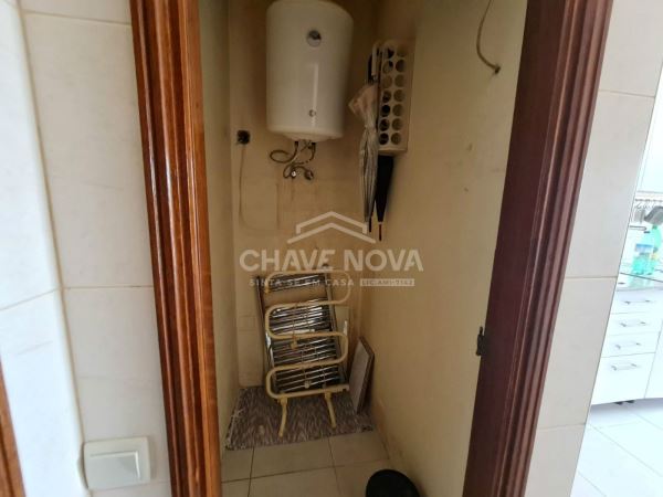 Apartamento T2+1 com 3 varandas, barbecue e garagem box no centro de Vila Nova de Gaia
