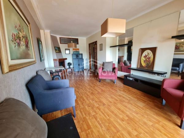 Apartamento T2+1 com 3 varandas, barbecue e garagem box no centro de Vila Nova de Gaia